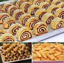 Trays of freshly baked Arabic sweets